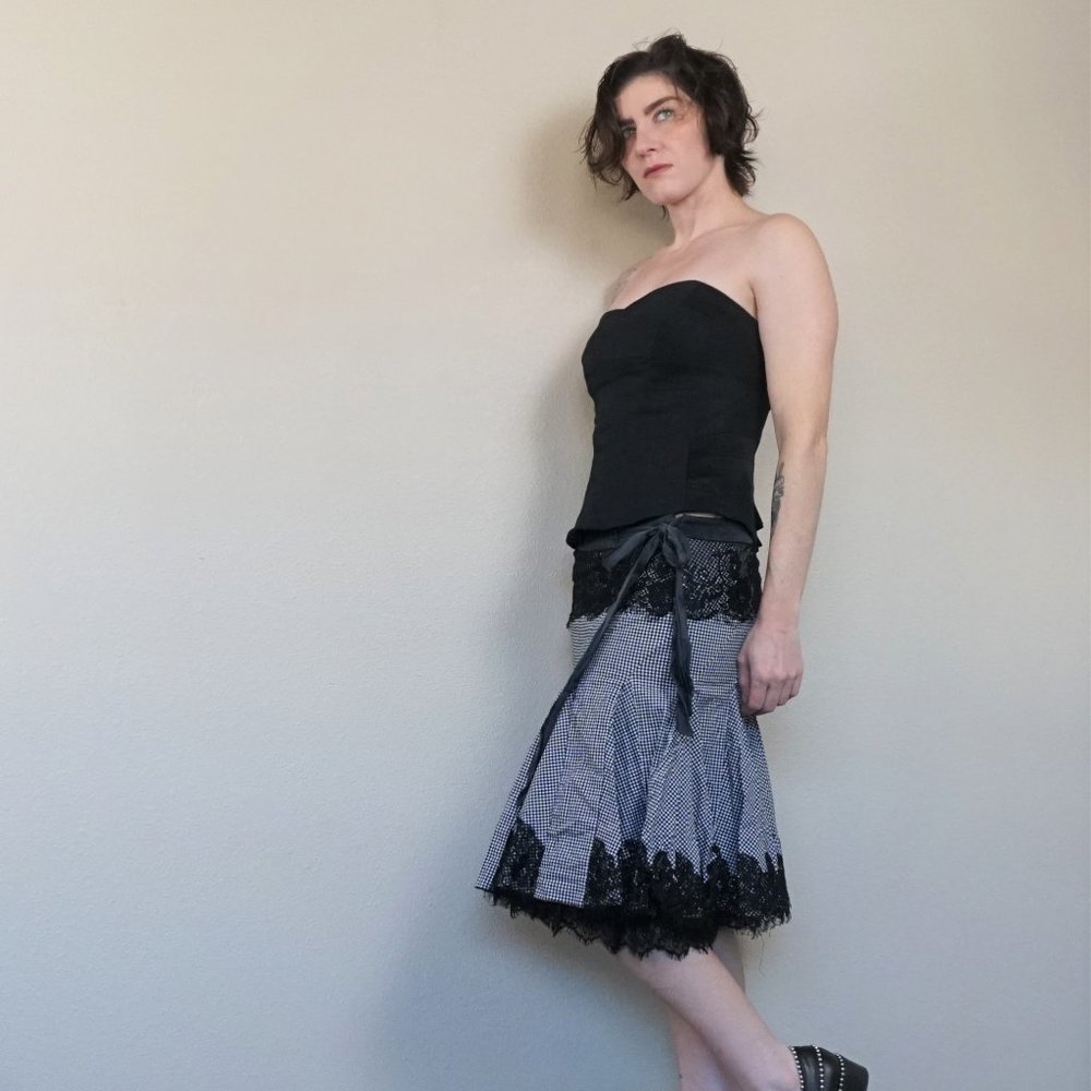 Bebe Black & White Checkered Skirt with Lace Trim - Picture 4 of 8